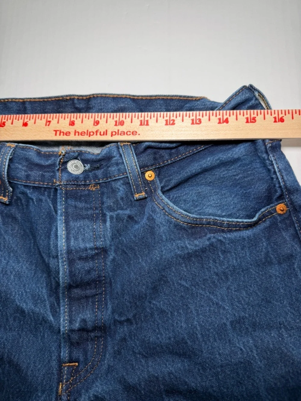 Levis straight leg